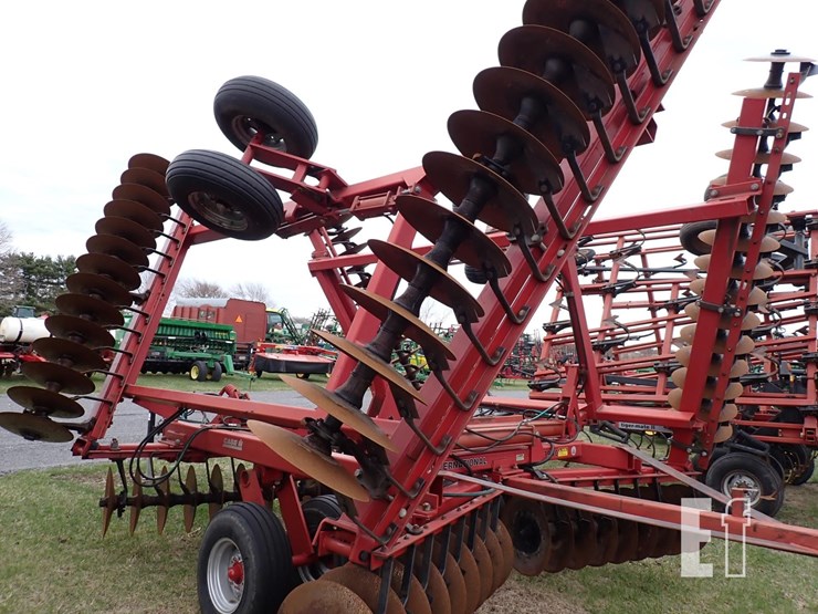 case-ih-3900-image-11