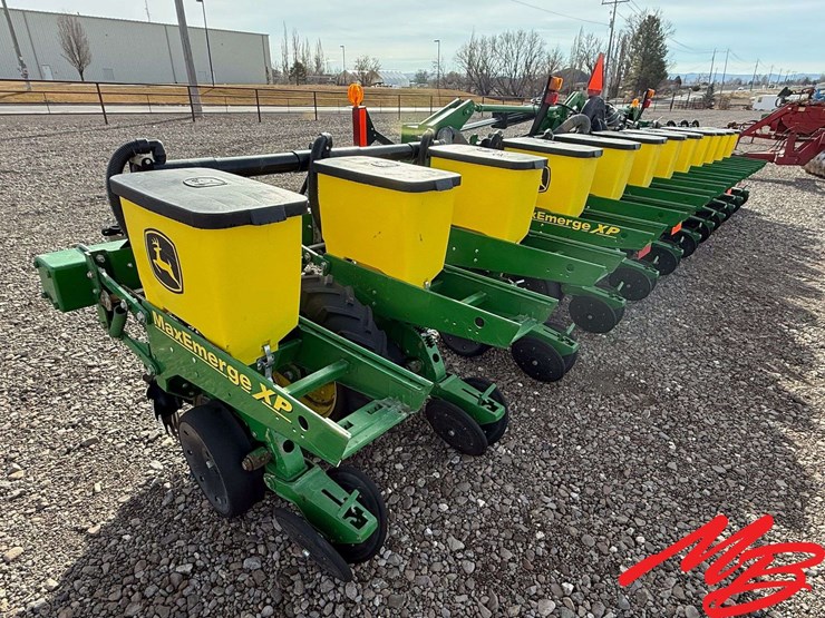 john-deere-1720-image-3