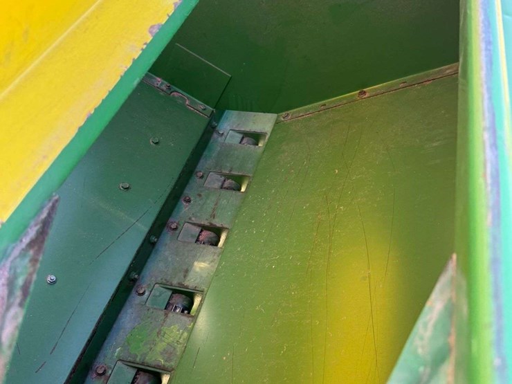 john-deere-8300-image-17