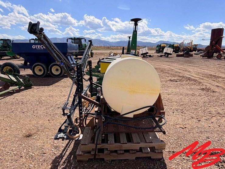 150-gallon-3-pt-sprayer-image-7