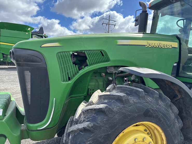 2004-john-deere-8320-image-22