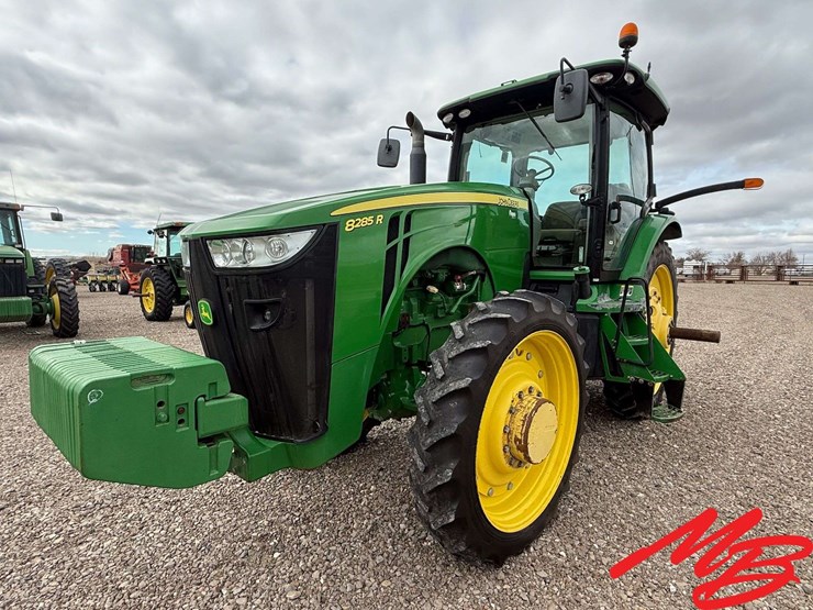 2012-john-deere-8285r-image-1