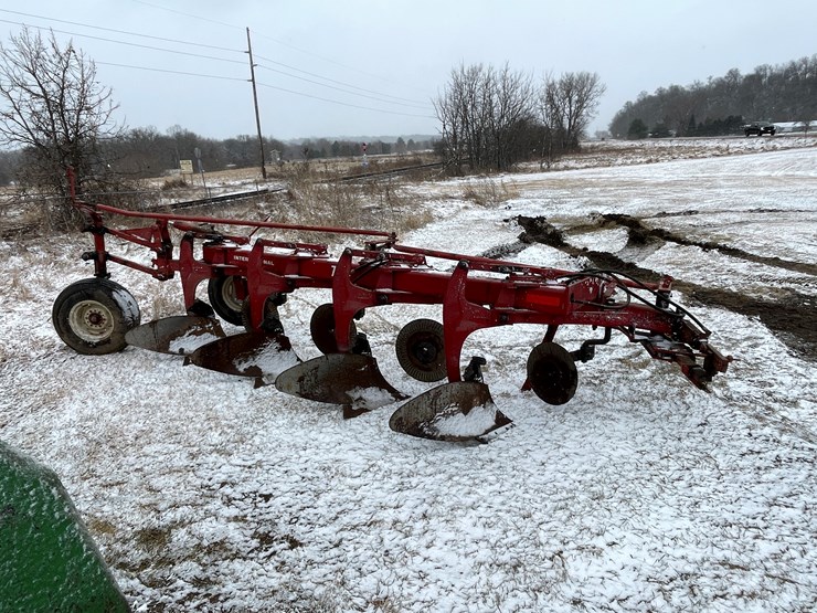 2004-international-720-image-4