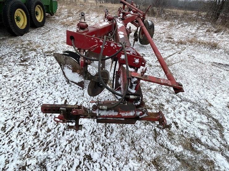 2004-international-720-image-20