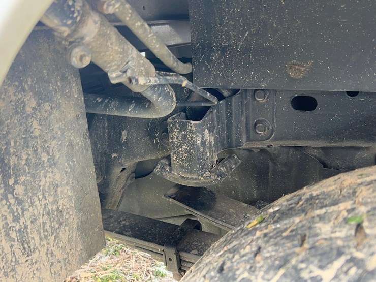 2011-chevrolet-3500hd-image-38