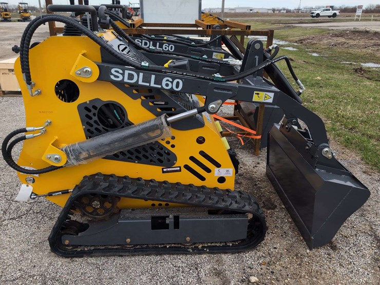 mini-skid-steer-clawler---sdll60---420cc-image-1