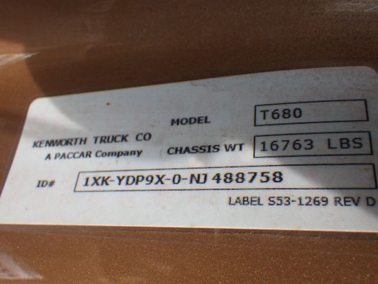 2022-kenworth-t680-image-23