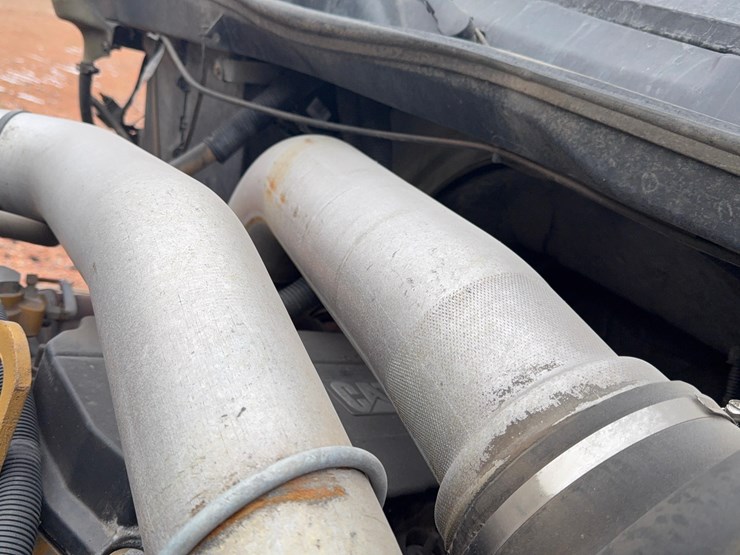 international-8600-image-25