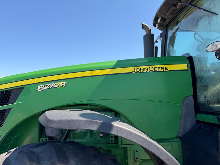 2010-john-deere-8270r-image-29
