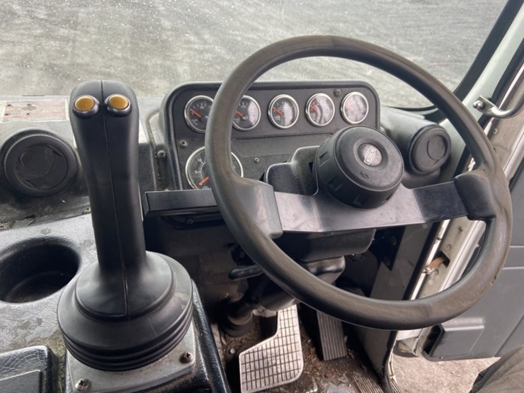 2010-autocar-xpeditor-image-15