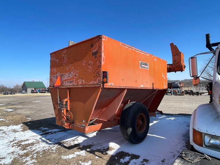 #1013-•-caldwell-grain-cart-image-4