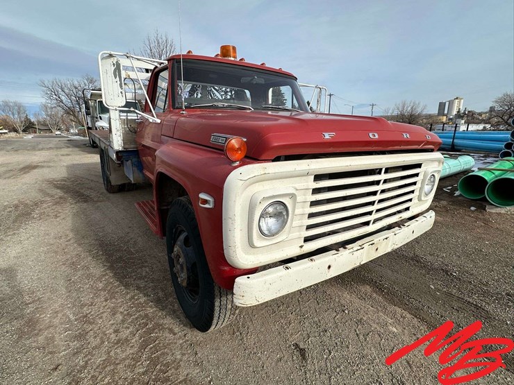 1971-ford-600-image-11