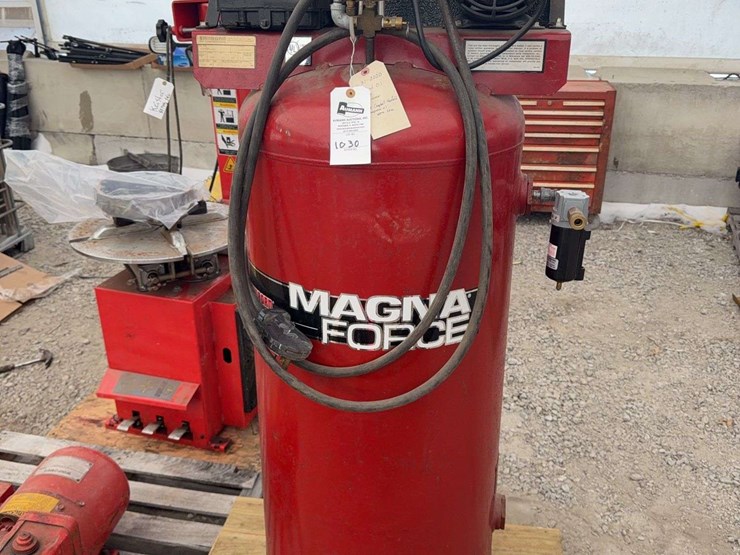 sanborn-5-hp-air-compressor-image-1