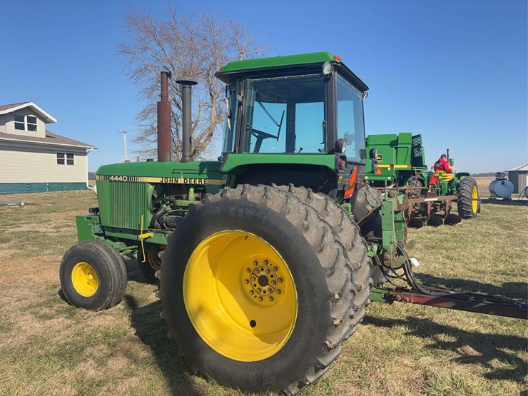 1981-john-deere-4440-image-6