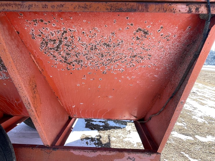 #1013-•-caldwell-grain-cart-image-24