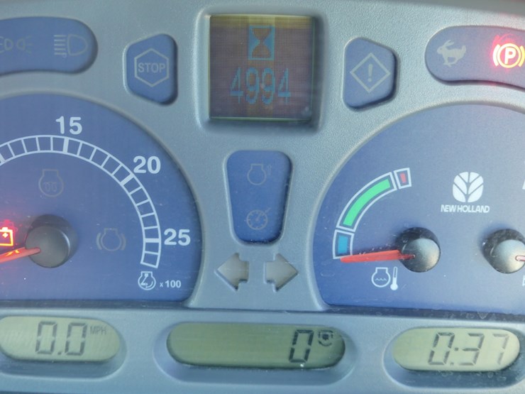 new-holland-ts115a-image-16