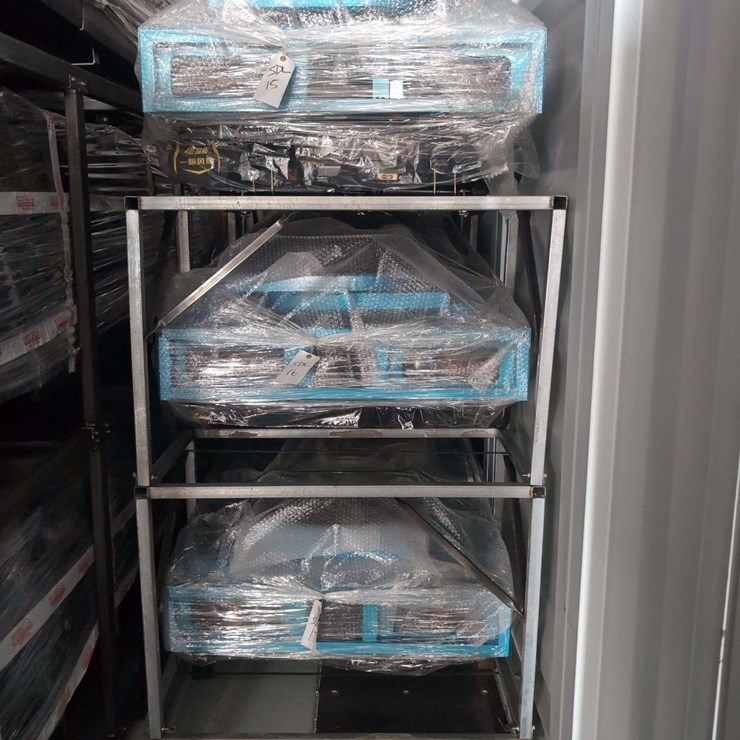 (1) IRET13 110V - 3-Wheeled Electric Utility Vehicle - Unassembled BLUE