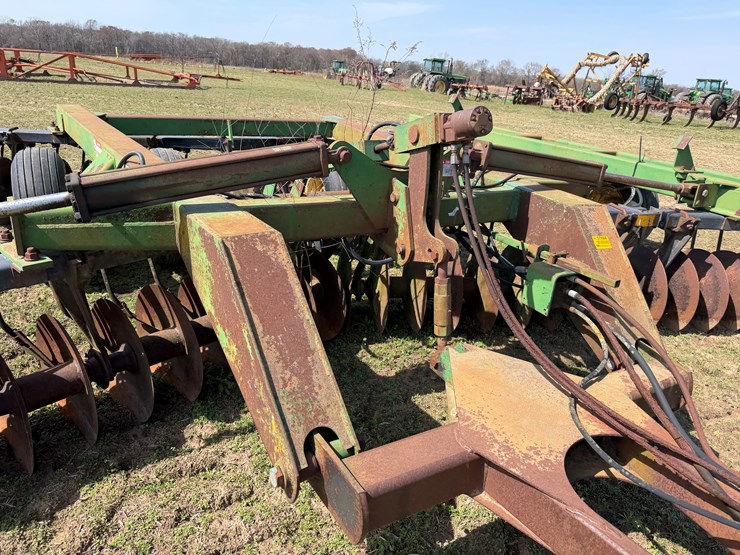 john-deere-630-image-18