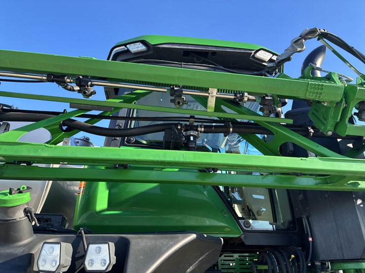 2022-john-deere-410r-image-23