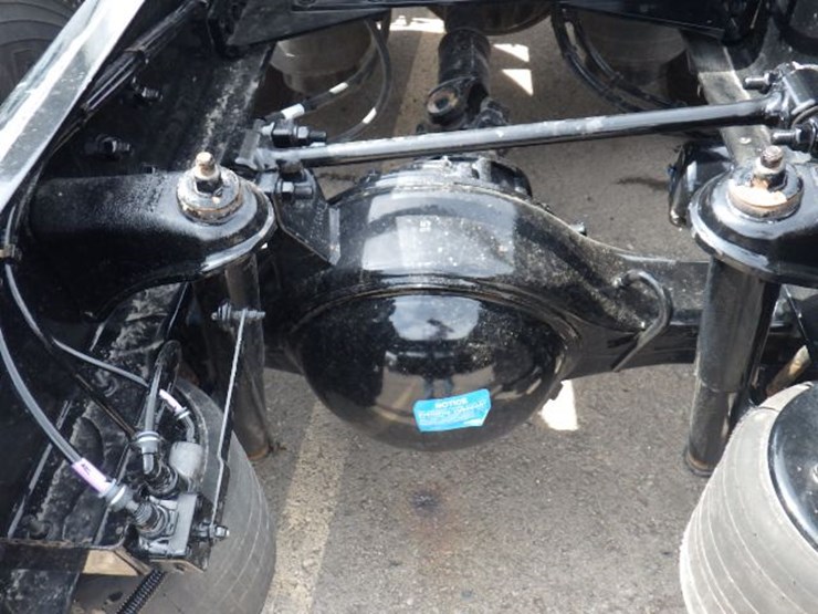 2024-kenworth-t680-image-11