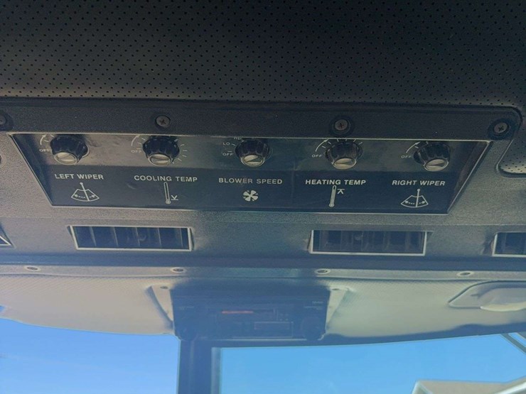 1981-john-deere-4440-image-30