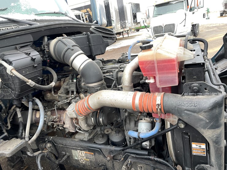 2019-peterbilt-579-image-72