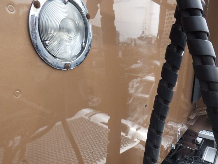 2022-kenworth-t680-image-15