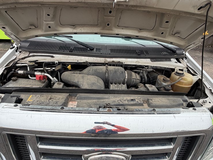 #1020-•-2014-ford-econoline-service-van-(eau-claire,-wi)-(has-wi-title)-image-43
