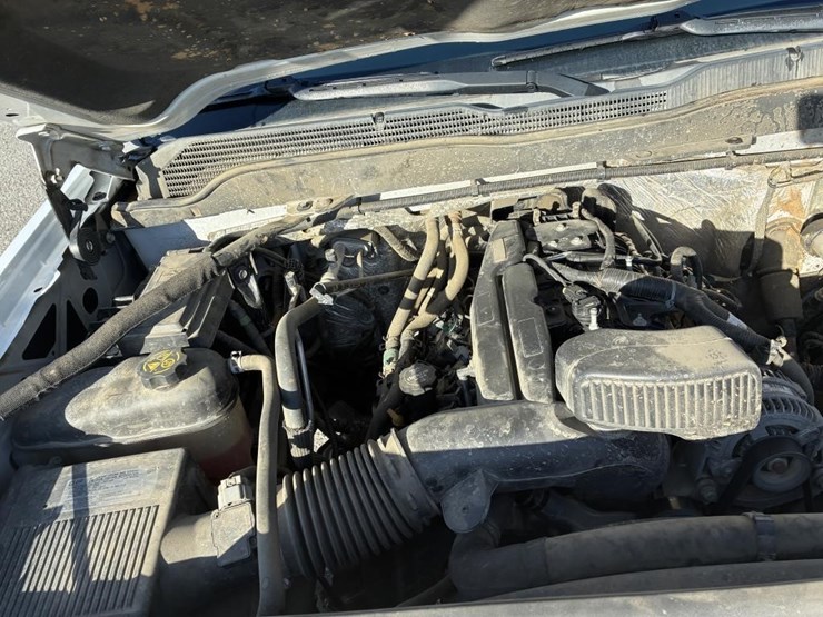 2015-chevrolet-silverado-2500hd-image-7