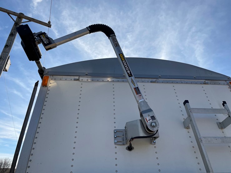 2011-wilson-hopper-bottom-image-22