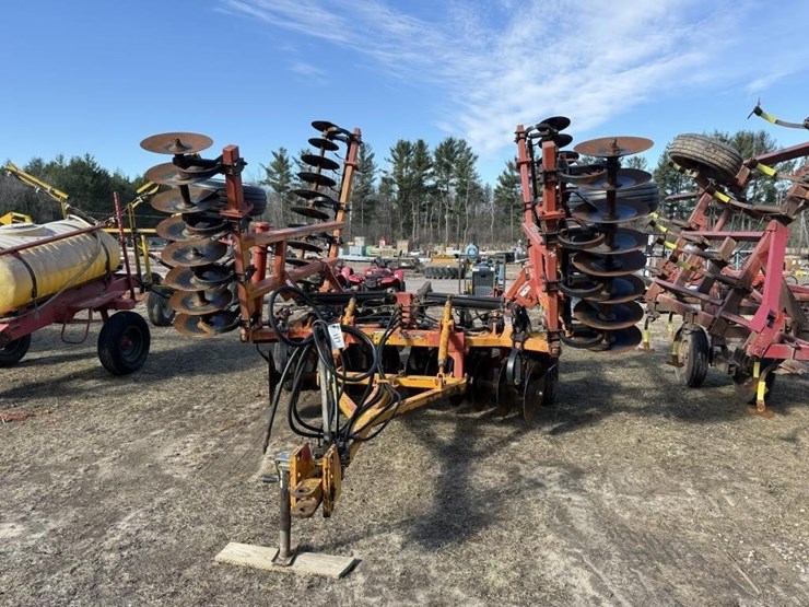 massey-ferguson-580-image-2