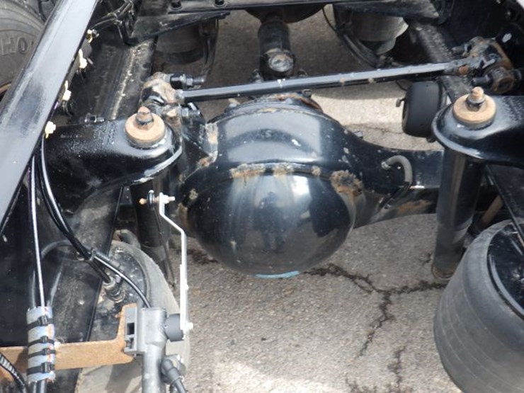 2022-kenworth-t680-image-10