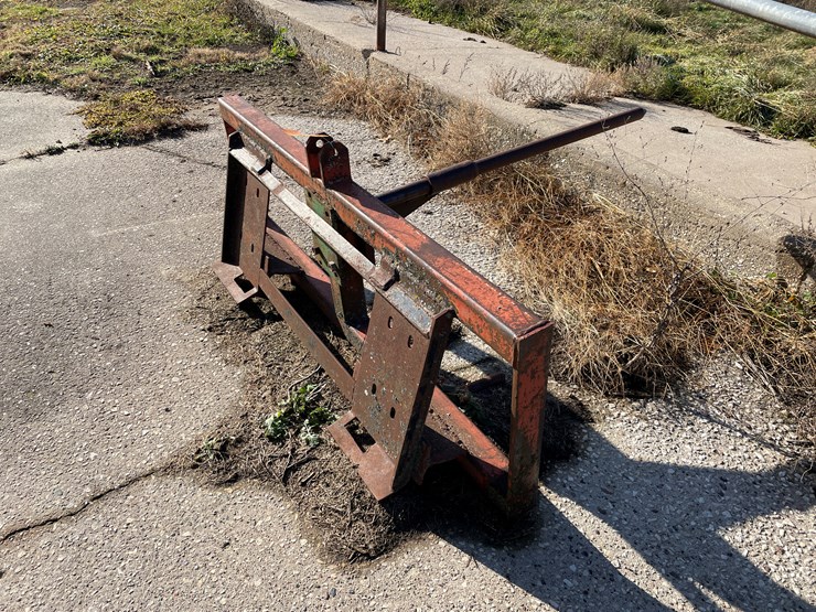 #6050-•-skid-steer-mount-bale-mover-image-3