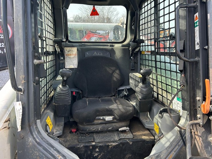 2023-bobcat-t770-image-20