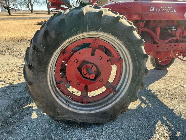 ih-farmall-super-m,-gas,-wf,-power-steering,-pto,-13.6-38-tires,-s/n-41011-image-13