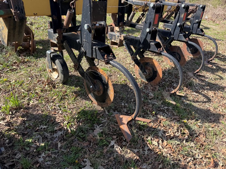 2000-landoll-2000-image-24