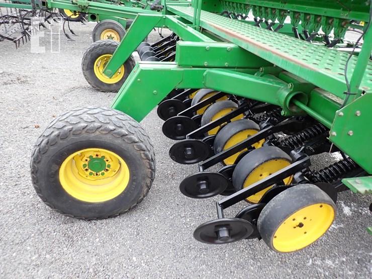 john-deere-750-image-6