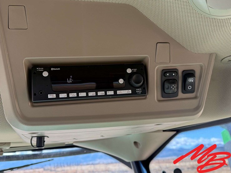 2024-john-deere-w260r-image-17