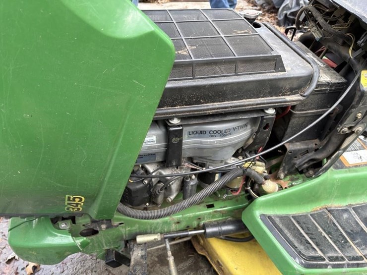 john-deere-345-image-5