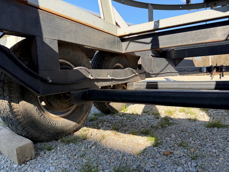 2004-convey-all-bts240-image-11