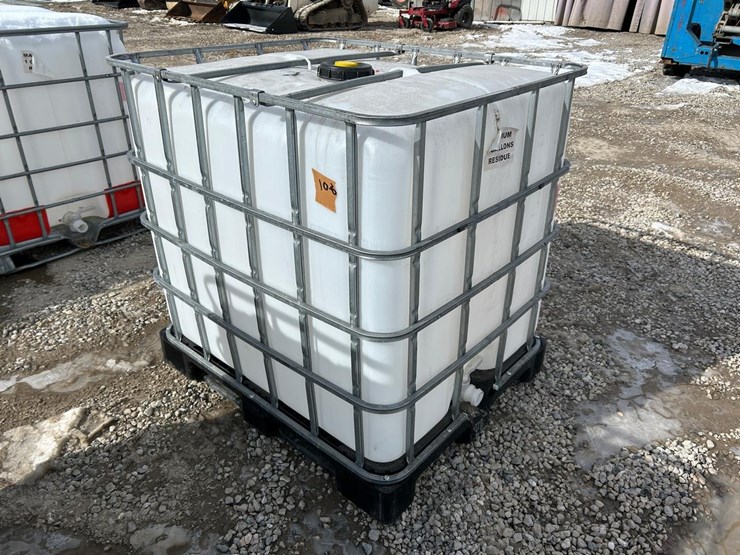 water-tank-tote-image-4