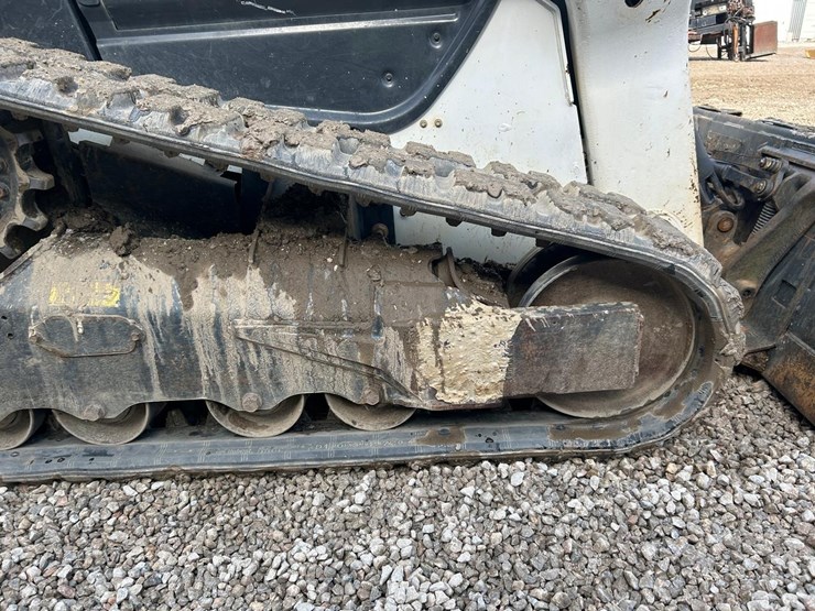 2020-bobcat-t76-image-14