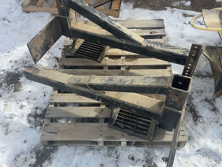 john-deere-220-image-11