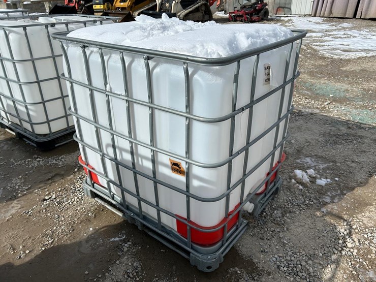 water-tank-tote-image-4