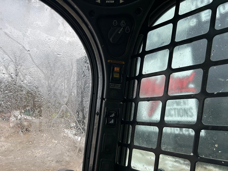 2021-bobcat-t770-image-26