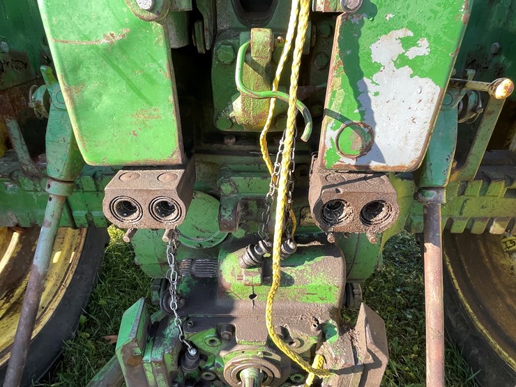 john-deere-4020-image-19