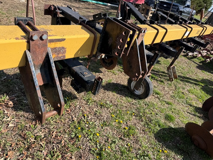 2000-landoll-2000-image-44