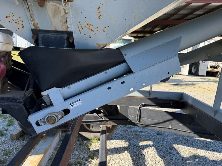 2004-convey-all-bts240-image-43