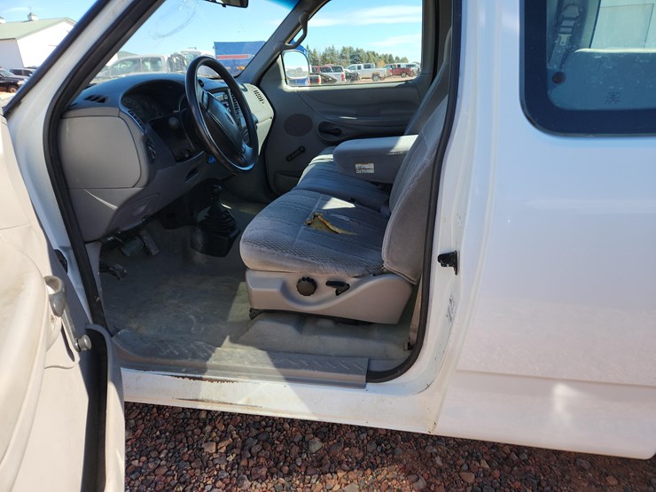 1997-ford-f150-xl-image-13