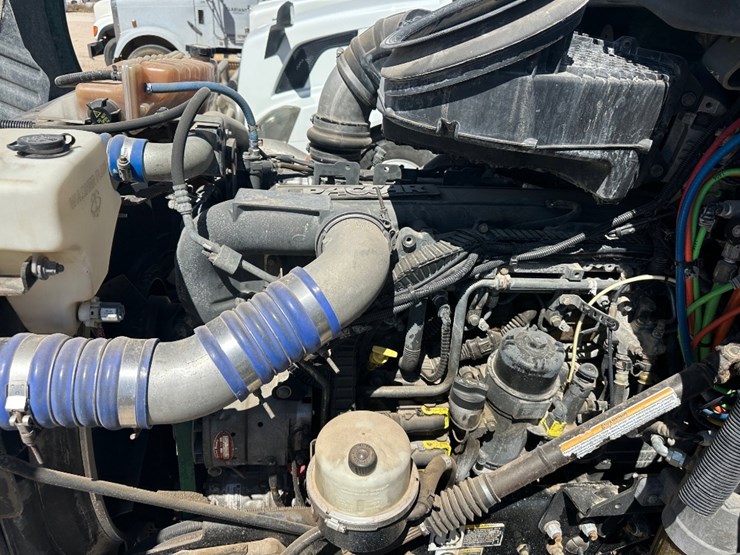 2018-kenworth-t680-image-13